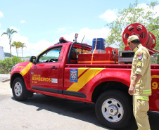 Corpo de Bombeiros recebe “ambulancha” para atuação no litoral do Paraná