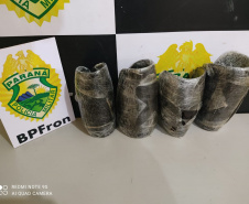 BPFron apreende 5,5 quilos de haxixe e dois veículos carregados com cigarros contrabandeados no Oeste do estado