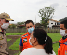 Secretário da Segurança Pública sobrevoa áreas afetadas pelas chuvas no litoral (PR)