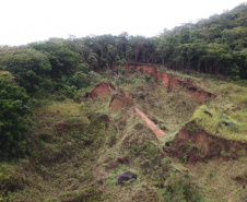 Equipes da Defesa Civil monitoram áreas de risco no Litoral