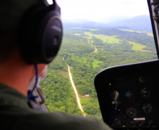Secretário da Segurança Pública sobrevoa áreas afetadas pelas chuvas no litoral (PR)