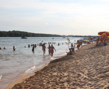 PM e bombeiros intensificam ações nas praias às margens do Rio Paraná