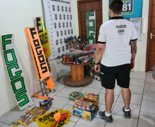 Polícia Civil prende homem com grande quantidade fogos de artifício