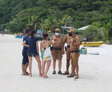 Comerciantes e turistas aprovam policiamento preventivo na Ilha do Mel