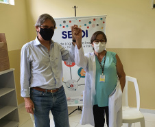 Sistema prisional imuniza servidores da linha de frente contra a Covid-19
