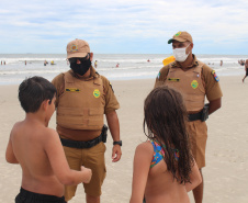 Comerciantes e turistas aprovam policiamento preventivo na Ilha do Mel