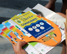 PM faz blitz educativa em Pontal do Paraná e reforça orientações para prevenção do coronavírus e dengue