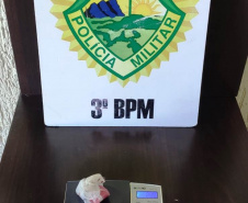 Durante abordagens de rotina, PM encaminha quatro pessoas e apreende crack e maconha, no Sudoeste do Paraná