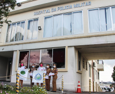 Embaixadoras da Paz Mundial entregam presentes para as profissionais da saúde do Hospital da PM em Curitiba