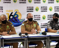 PM cumpre 35 mandados contra o tráfico de drogas na CIC, em Curitiba