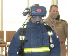 Corpo de Bombeiros do Paraná recebe simulador para treinamentos virtuais