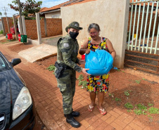 Doações arrecadadas pelo Batalhão Ambiental são entregues a famílias e instituições