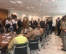 http://www.seguranca.pr.gov.br/Noticia/Governador-autoriza-promocao-e-diaria-extrajornada-para-policiais-militares