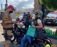 PM promove blitzes educativas e conscientização no trânsito durante todo o mês