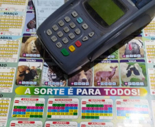 Seis estabelecimentos comerciais irregulares são flagrados pela AIFU durante operação na Capital