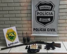 Durante ação conjunta, PM e Polícia Civil apreendem duas armas de fogo e munições em Ivaté, no Noroeste do estado