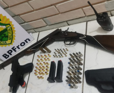 Durante ação conjunta, PM e Polícia Civil apreendem duas armas de fogo e munições em Ivaté, no Noroeste do estado