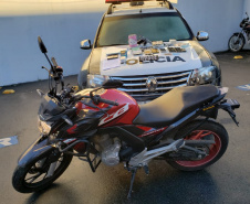 Casal com drogas e arma é preso pela Polícia Civil por tentativa de homicídio em São José dos Pinhais