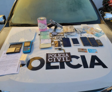 Casal com drogas e arma é preso pela Polícia Civil por tentativa de homicídio em São José dos Pinhais