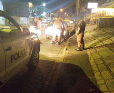 Operação da PM detém dez pessoas e apreende drogas em Curitiba e região
