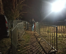 Polícia Civil dispersa festa clandestina com cerca de 200 pessoas e encaminha um dos organizadores, em Piraquara (PR)