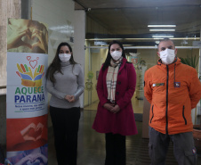 Sesp faz primeira entrega de roupas e cobertores à campanha Aquece Paraná do Governo Estadual