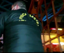 AIFU flagra mais de 300 pessoas e apreende 38 máquinas caça-níqueis em Curitiba