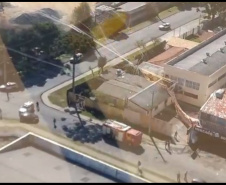Polícia Militar apreende balão que caiu no bairro Boqueirão, em Curitiba