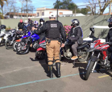 Evento para motociclistas trabalha técnicas de condução e dá dicas para evitar acidentes