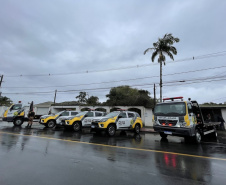 Vice-governador entrega seis veículos para operações da PM no Litoral