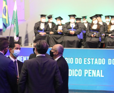 Mais de mil presos do Paraná recebem certificados de cursos profissionalizantes