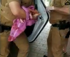 Policiais militares desengasgam nascituro que ainda estava com cordão umbilical em Guarapuava (PR