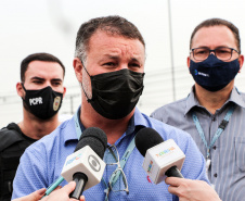 Polícia Militar participa de blitz educativa integrada da Semana Nacional do Trânsito na Linha Verde em Curitiba