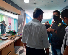 Secretário da Segurança do Paraná visita unidade prisional em Pernambuco
