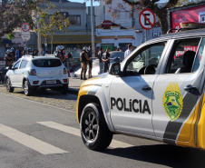 Fiscalização fecha 12 pontos comerciais de Curitiba e aplica meio milhão em multas