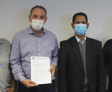 Secretário Marinho recebe visita de prefeito de Peabiru para alinhar estratégias entre o Estado e o Município