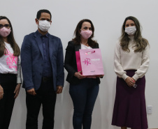 Servidoras e prestadoras de serviço vinculadas à Sesp participam da Campanha Paraná Rosa