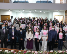 Servidoras e prestadoras de serviço vinculadas à Sesp participam da Campanha Paraná Rosa