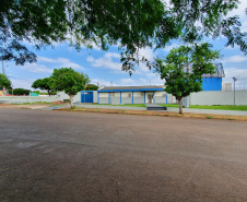 Presos da Cadeia Pública de Ibiporã trabalham na pintura e revitalização da unidade