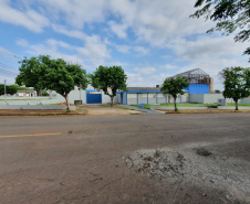 Presos da Cadeia Pública de Ibiporã trabalham na pintura e revitalização da unidade