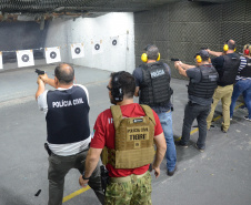 Polícia Civil promove, em Curitiba, cursos de atualização de armamento e tiro