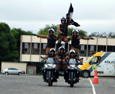 Policiais militares se formam no curso de rondas ostensivas com motocicletas