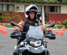 Policiais militares se formam no curso de rondas ostensivas com motocicletas