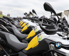 Polícia Militar recebe 155 novas motocicletas BMW durante solenidade em Ponta Grossa (PR)