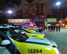 Força-tarefa aplica multas e apreende materiais contrabandeados em Curitiba