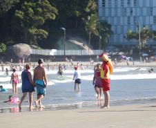 Bombeiros salvam 126 banhistas em oito dias de trabalho no Litoral