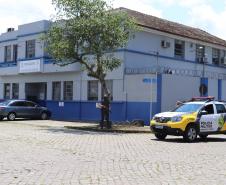Operação integrada transfere 50 presos do Litoral para a Casa de Custódia de Piraquara