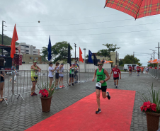 Polícia Civil do Paraná participa de corrida de rua em Guaratuba, no Litoral 