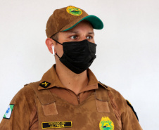 Polícia Militar doa alimentos para alunos de projeto social de jiu jitsu, em Guaratuba