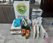 Policiais rodoviários estaduais apreendem drogas e equipamentos eletrônicos